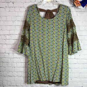 TCEC Geo print lace insert cut out back dress